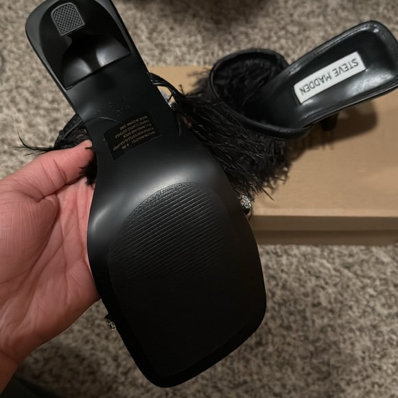 New Steve Madden Black Furry Heels. - Picture 2 of 6